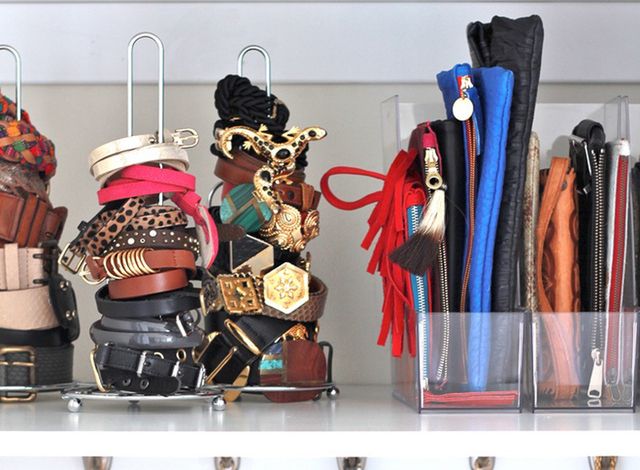 Store Handbags With Magazine Holders